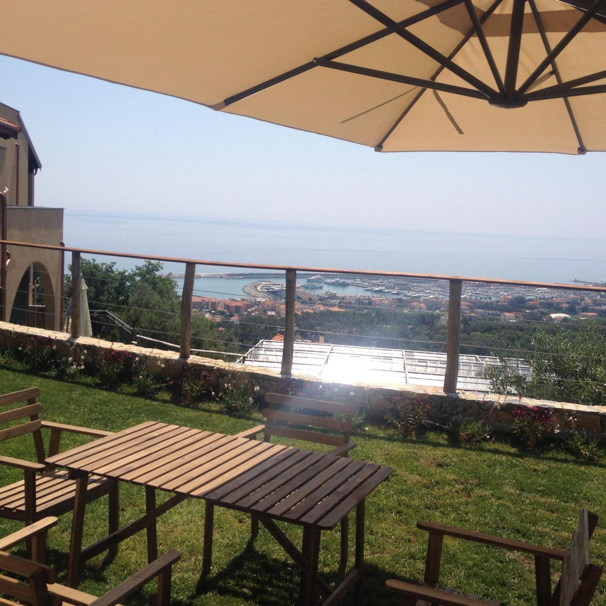Agriturismo "I Castellari" П'єтра-Лігуре Номер фото