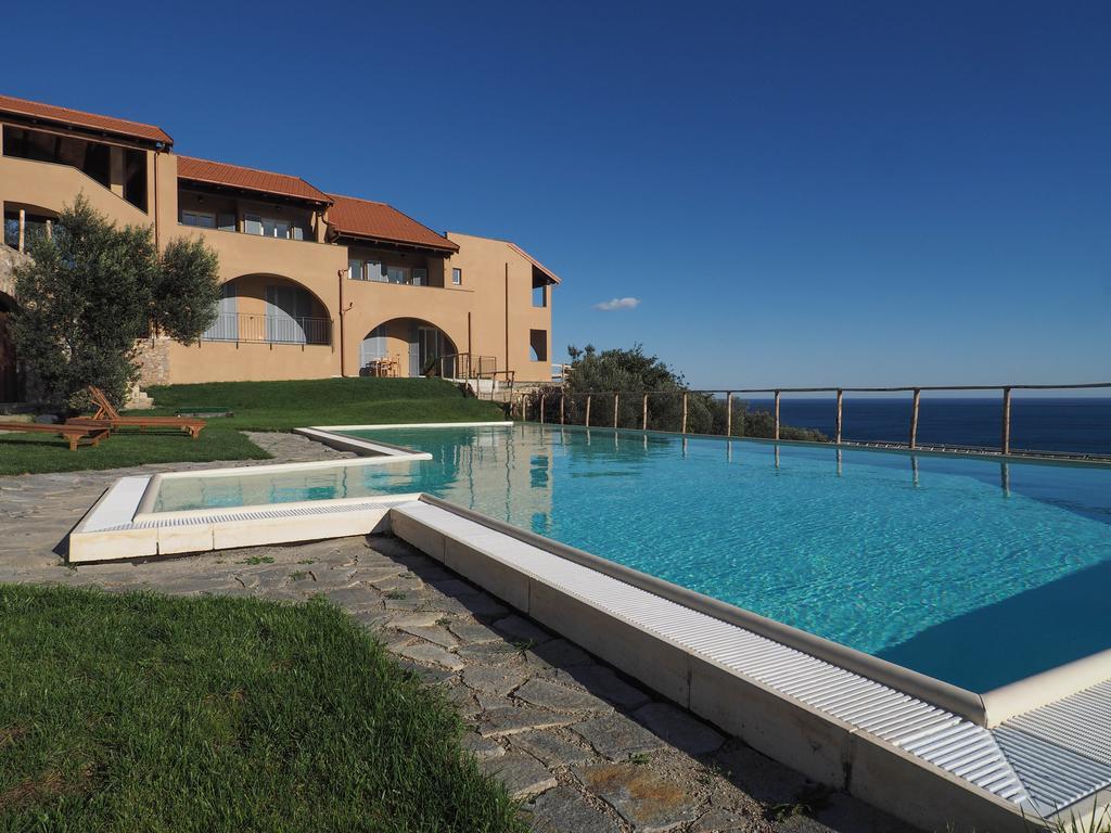 Agriturismo "I Castellari" П'єтра-Лігуре Екстер'єр фото