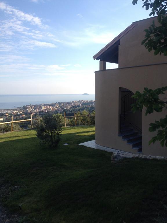 Agriturismo "I Castellari" П'єтра-Лігуре Екстер'єр фото